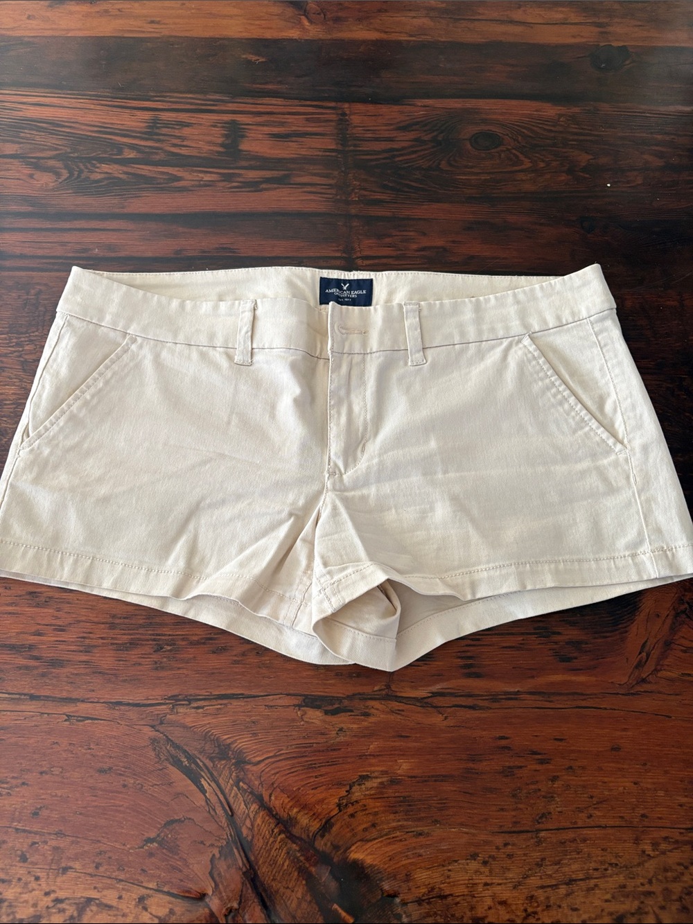 American Eagle Shortie Stretch light beige shorts size 12